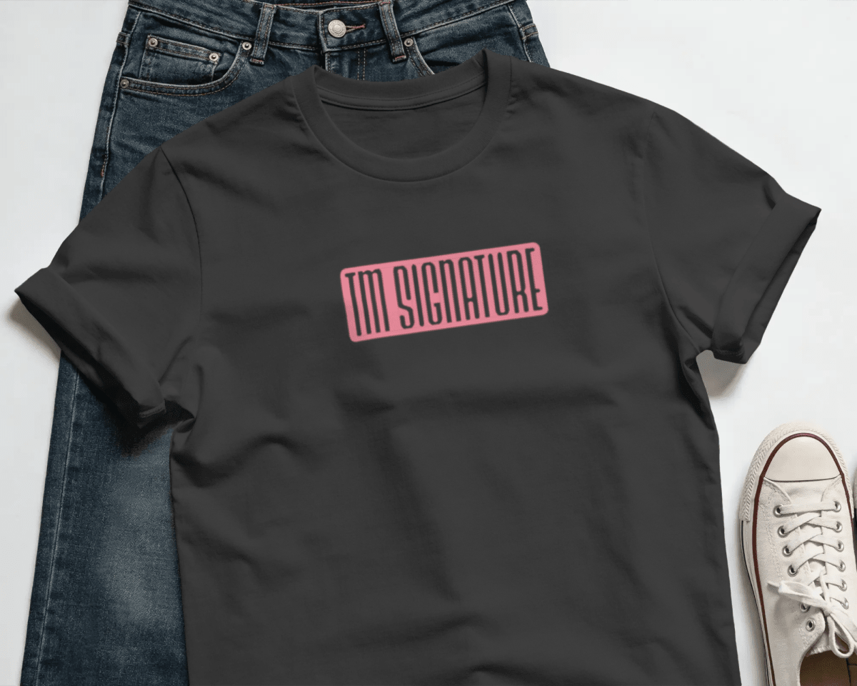 T-Shirts "TM SIGNATURE" 3D PUFF - TM SignatureT-Shirts "TM SIGNATURE" 3D PUFFT-ShirtsTM SignatureLuminary Glow PinkXSNormal Thread